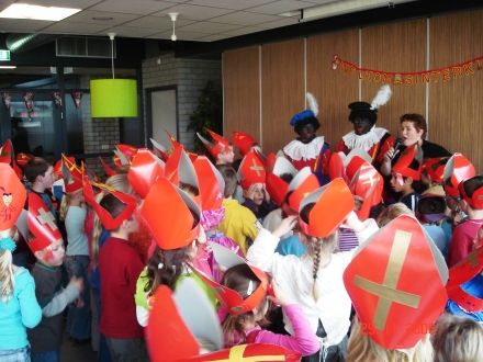Sint Nicolaas op bezoek bij sv Twello in 2006