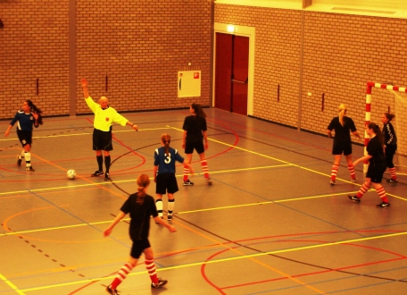 Geef u nu op als horeca vrijwilliger bij het Kerstzaalvoetbal toernooi !!!