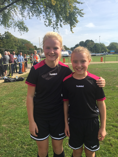 Dit seizoen maken ook twee speelsters van SV Twello deel uit van de selecties van de Meidenvoetbal Academie Deventer en omstreken.
