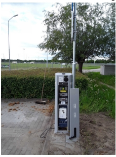 Bij SV Twello op de parkeerplaats staat sinds deze week een laadpaal.