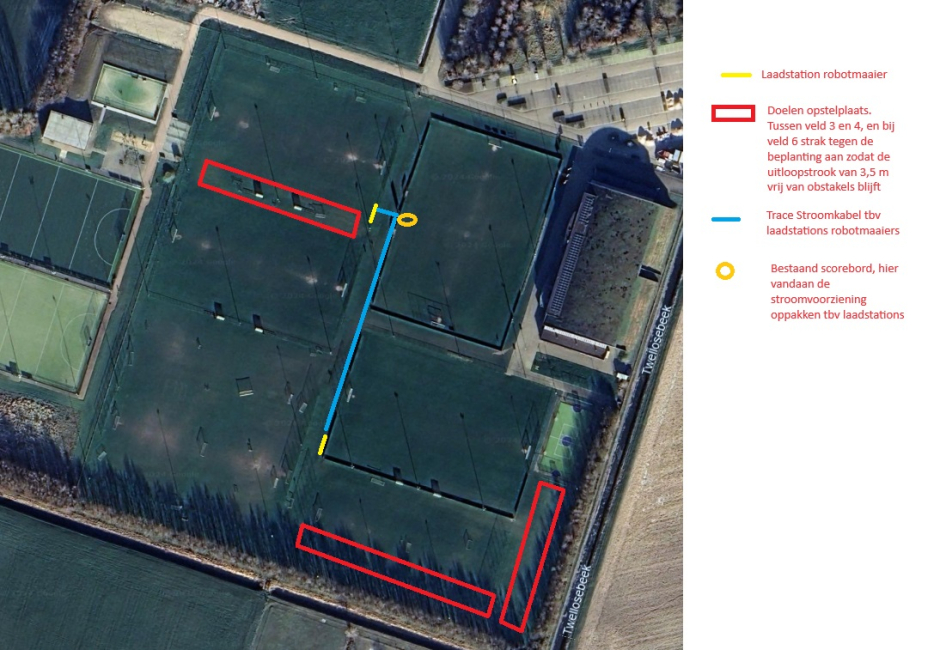   Robotmaaiers – alles van het veld en netten omhoog! Eenieder heeft het wellicht al gezien dat deze maand (oktober 2024) op ons sportpark twee robotmaaiers worden geïnstalleerd. De opdracht hiervoor komt van Go Ahead Eagles, zij willen de velden die zij huren onderhouden op basis van richtlijnen voor professionele voetbalvelden en middels de inzet van twee robotmaaiers. Een mooie ontwikkeling die bijdraagt aan de optimalisatie van het onderhoud van onze velden.  
